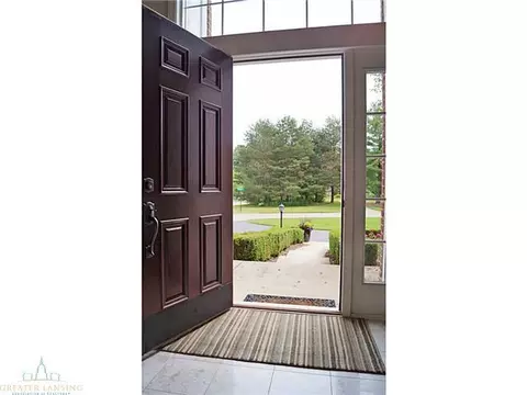 4355 Courtside Dr, Williamston, MI 48895 photo 2