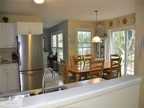 5549 Earliglow Ln, Haslett, MI 48840 photo 15