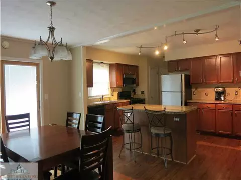 4712 Gull Rd, Lansing, MI 48917 photo 8