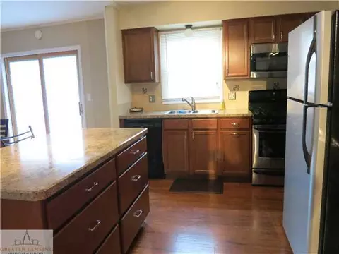 4712 Gull Rd, Lansing, MI 48917 photo 9