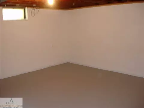 3330 Tecumseh River Rd, Lansing, MI 48906 photo 13