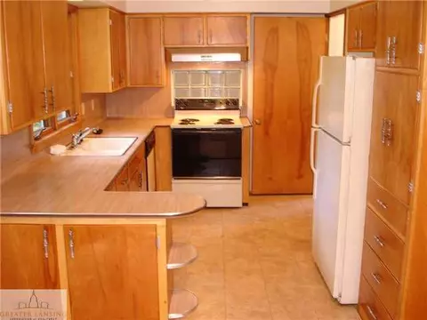 3330 Tecumseh River Rd, Lansing, MI 48906 photo 4