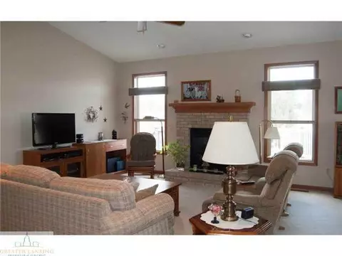 11333 Risner Ln, Eaton Rapids, MI 48827 photo 6