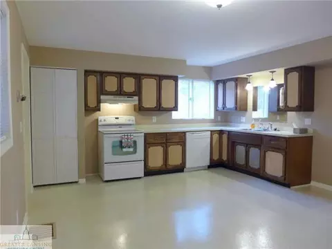404 E Second St, Perry, MI 48872 photo 5