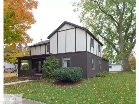 404 E Second St, Perry, MI 48872 photo 2