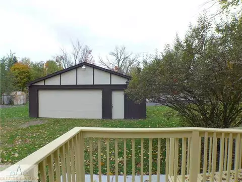 404 E Second St, Perry, MI 48872 photo 24