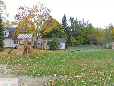 404 E Second St, Perry, MI 48872 photo 25