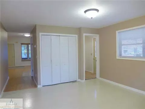 404 E Second St, Perry, MI 48872 photo 7