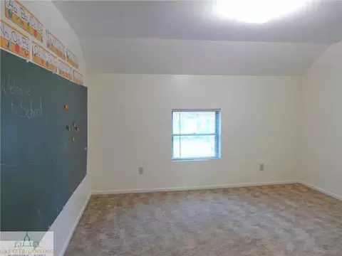 404 E Second St, Perry, MI 48872 photo 18