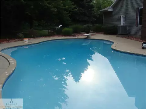 404 N Wheato, Charlotte, MI 48813 photo 5