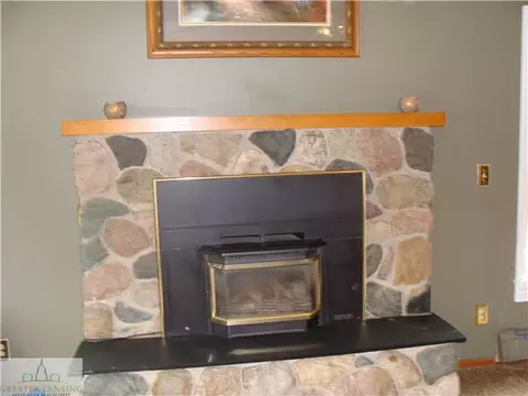 404 N Wheato, Charlotte, MI 48813 photo 9