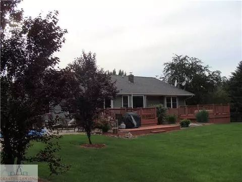 404 N Wheato, Charlotte, MI 48813 photo 3