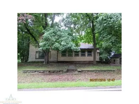 2357 E Maple Rapids St, Saint Johns, MI 48879 photo 2
