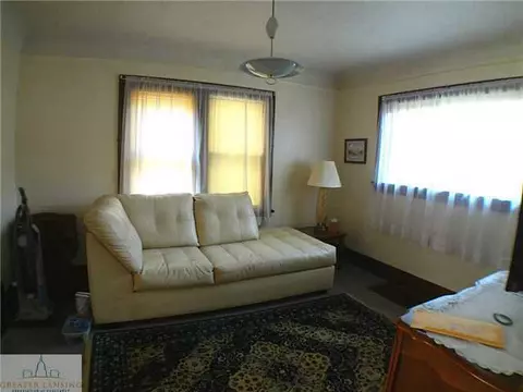 439 Everett Dr, Lansing, MI 48915 photo 7