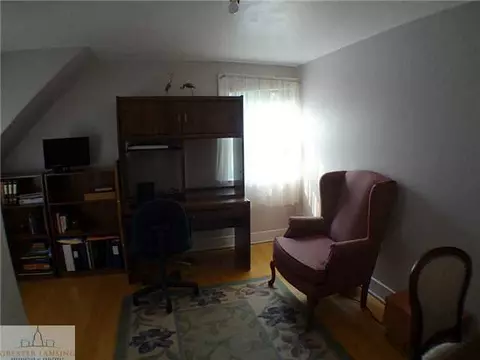 439 Everett Dr, Lansing, MI 48915 photo 5