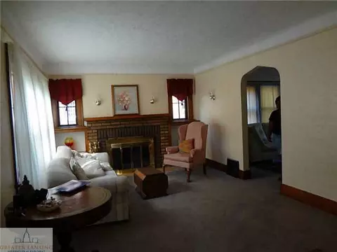 439 Everett Dr, Lansing, MI 48915 photo 6