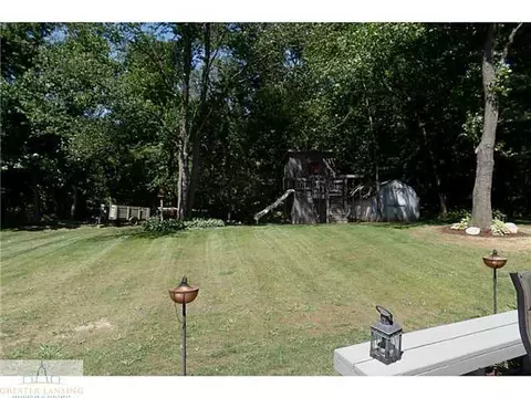 59 E Newman, Williamston, MI 48895 photo 5