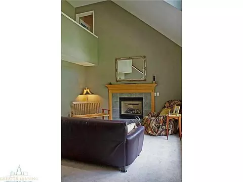 2278 Forest Rd, Lansing, MI 48910 photo 2