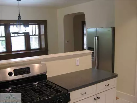 500 Bartlett, Lansing, MI 48915 photo 13