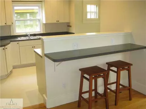 500 Bartlett, Lansing, MI 48915 photo 9