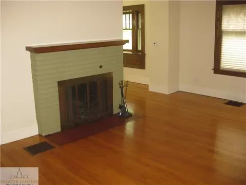 500 Bartlett, Lansing, MI 48915 photo 2