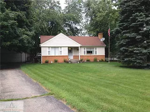 1573 E Stoll, Lansing, MI 48906 photo 2