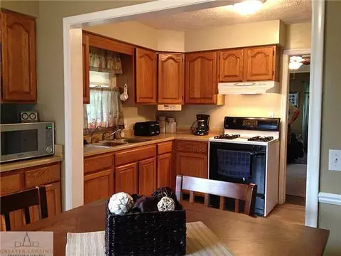 1573 E Stoll, Lansing, MI 48906 photo 11
