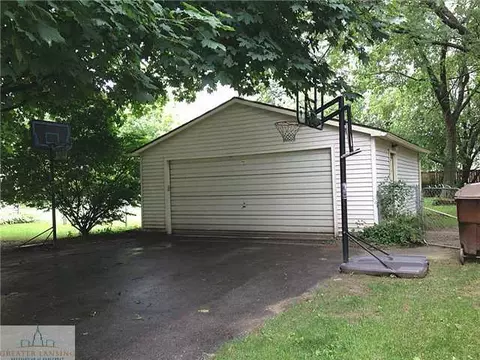 1573 E Stoll, Lansing, MI 48906 photo 4