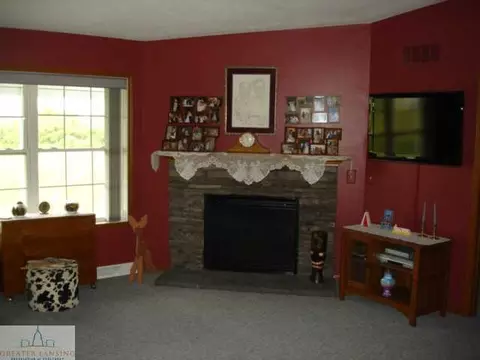 6755 Howe Rd, Dewitt, MI 48820 photo 2