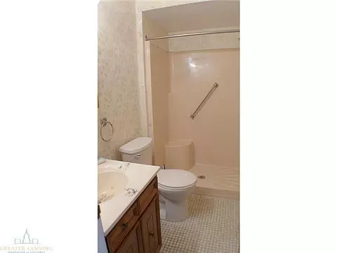 1891 E Webb, Dewitt, MI 48820 photo 14