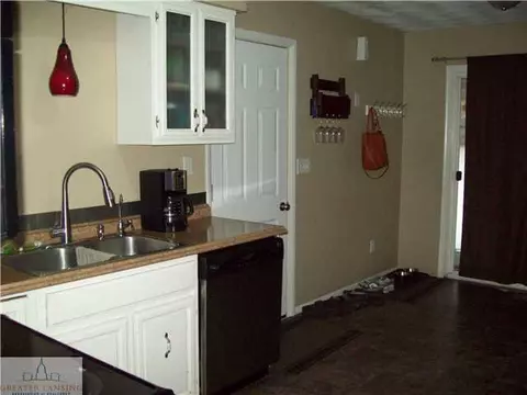 898 Hogsback Rd, Mason, MI 48854 photo 7