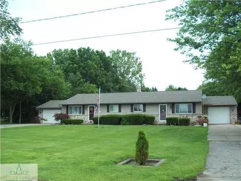 898 Hogsback Rd, Mason, MI 48854 photo 1