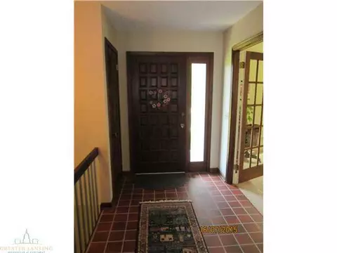 5225 Barton Rd, Williamston, MI 48895 photo 2