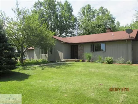 5225 Barton Rd, Williamston, MI 48895 photo 1