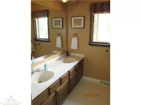 5225 Barton Rd, Williamston, MI 48895 photo 13