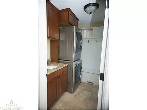 14255 Mulholland Dr, Bath, MI 48808 photo 22