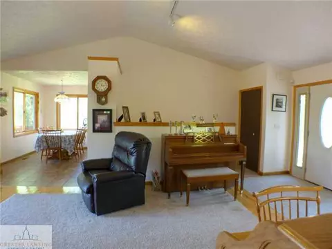 8651 Beardslee Rd, Perry, MI 48872 photo 4