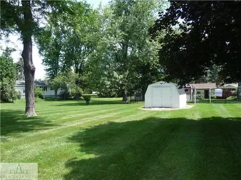 12669 Holly Ln, Dewitt, MI 48820 photo 17