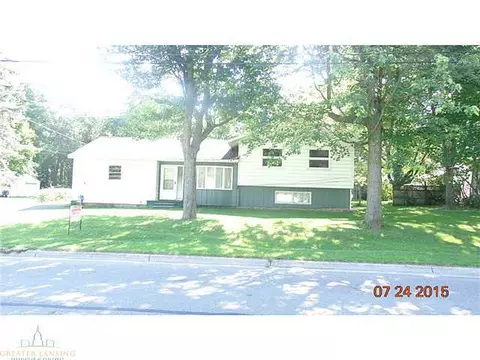 3410 Creston Ave, Lansing, MI 48906 photo 1