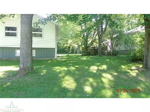 3410 Creston Ave, Lansing, MI 48906 photo 2