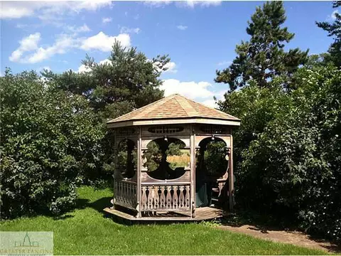 1405 Haslett Rd, Williamston, MI 48895 photo 9