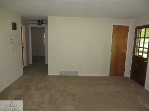 425 Maple St, Grand Ledge, MI 48837 photo 4