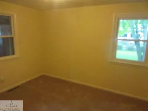425 Maple St, Grand Ledge, MI 48837 photo 7