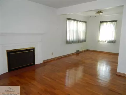 2030 Victor, Lansing, MI 48910 photo 7