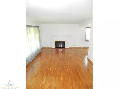 2030 Victor, Lansing, MI 48910 photo 4