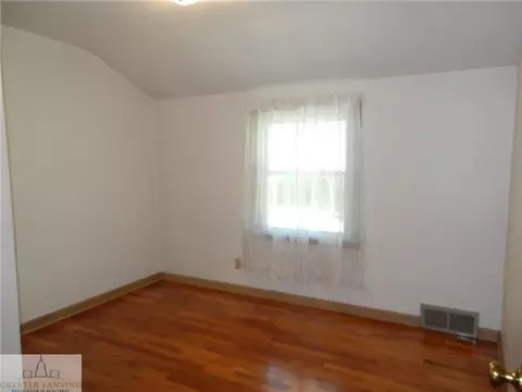 2030 Victor, Lansing, MI 48910 photo 15