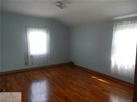 2030 Victor, Lansing, MI 48910 photo 13