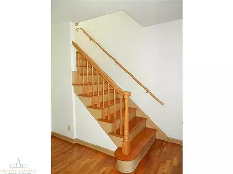 2030 Victor, Lansing, MI 48910 photo 12