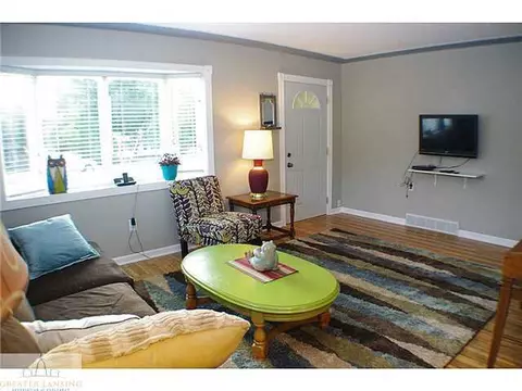 310 N Hickory, Dewitt, MI 48820 photo 7
