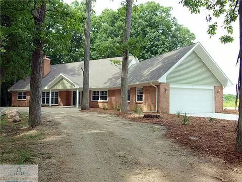 1324 Locher Rd, Dewitt, MI 48820 photo 1